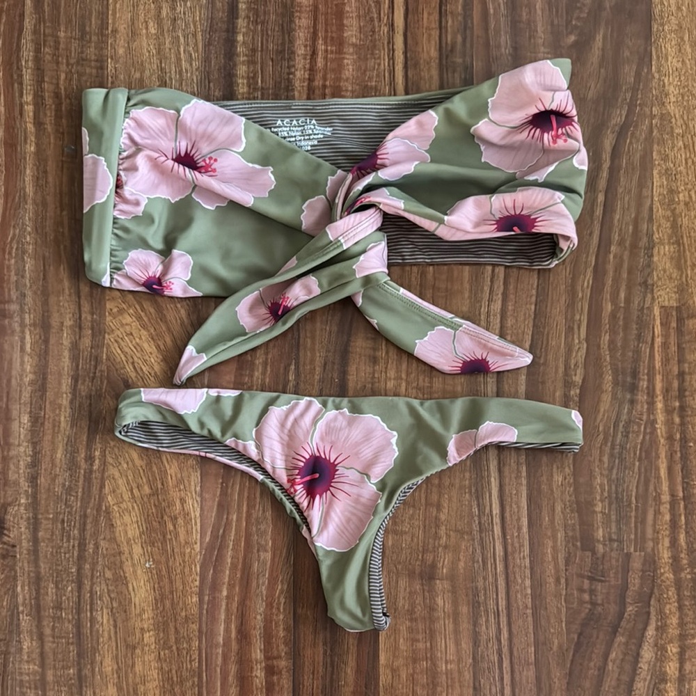 Acacia Mahalo print bikini